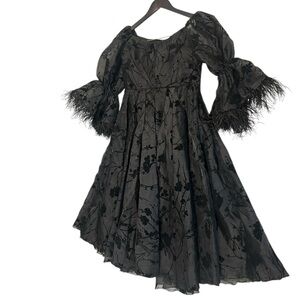 Vintage L ultra sheer/feather vintage dress in excellent vintage condition.